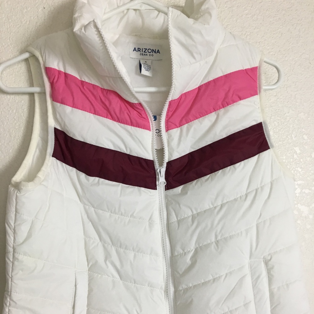 New women Arizona Jean & co  zip -vest coat